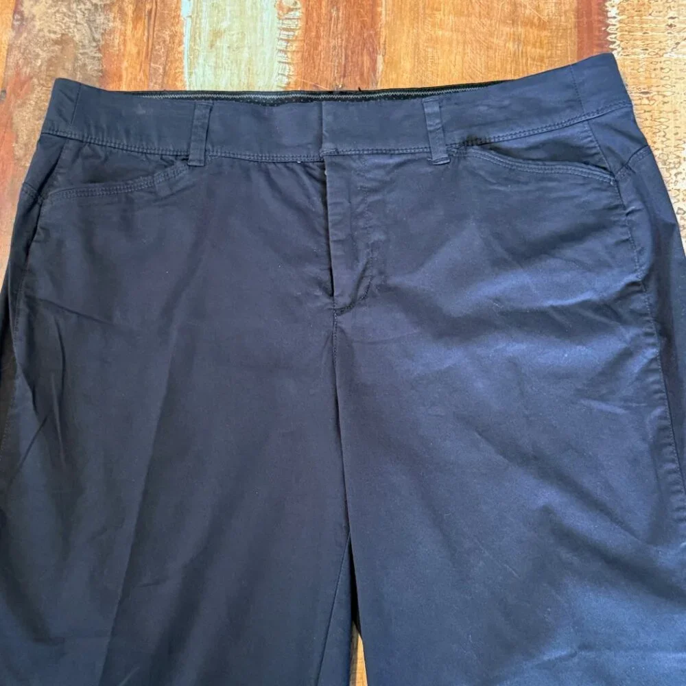intro. Jonathan Ross Black Cotton Spandex Blend Comfort Waist Capri Pant Size 14